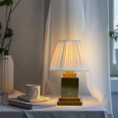 Touch Diming Classic Cordless Table Lamp