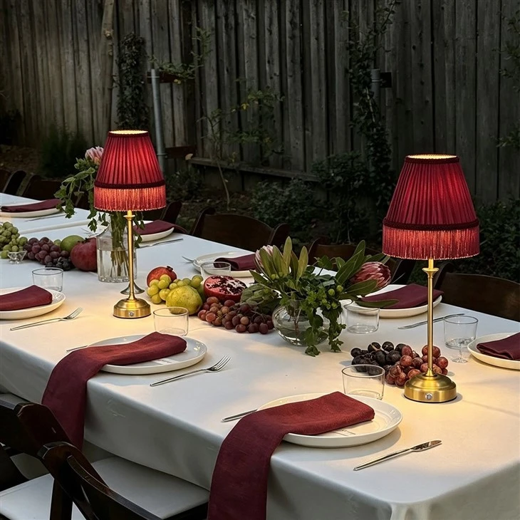 Rechargeable Cordless Burgundy Fabric Wedding Lamps suppliers
