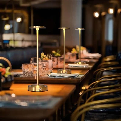 DIY Holiday Cordless Table Lamp Shade